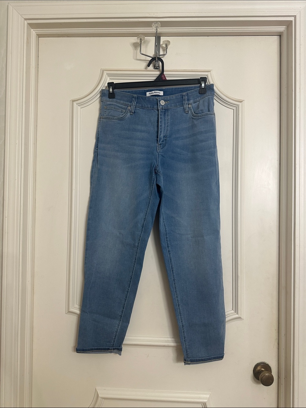 Tommy Bahama Light Blue Cropped Women’s Jeans